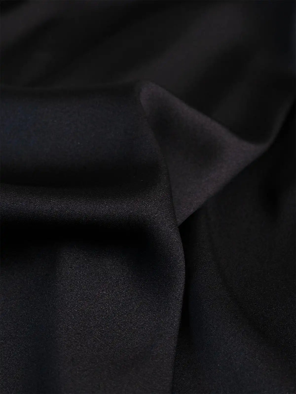 Black Silk Ease Top